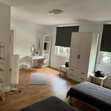 Zentral Gelegene 3 Zimmerwohnung Mit Zwei Schlafzimmern Ideal Fuer Monteure Apartmán