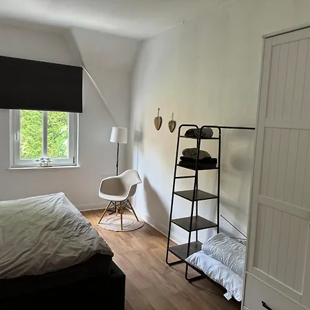Zentral Gelegene 3 Zimmerwohnung Mit Zwei Schlafzimmern Ideal Fuer Monteure *