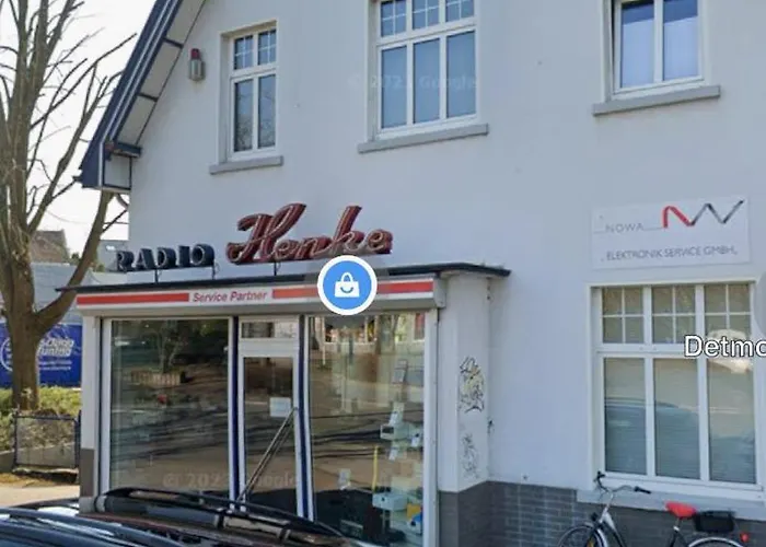 Zentral Gelegene 3 Zimmerwohnung Mit Zwei Schlafzimmern Ideal Fuer Monteure 公寓 *